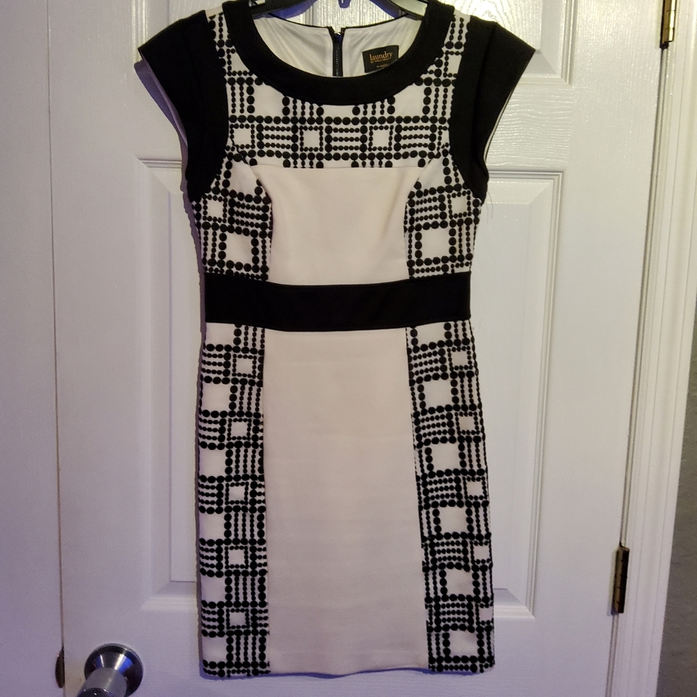 Laundry by Shelli Segal dress